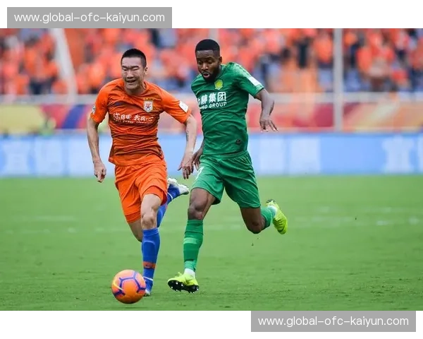 巅峰对决，荣耀之巅：足协杯鲁能与国安的恩怨情仇