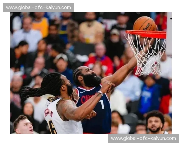 爵士vs快船G3：史诗对决的火花，谁将点燃季后赛的传奇？